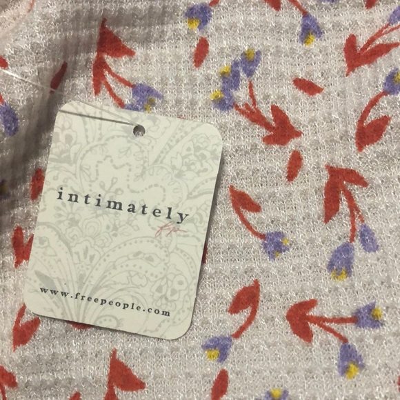 NWT FREE PEOPE One of the Girls Cami cream floral cropped tank top S - Picture 2 of 4